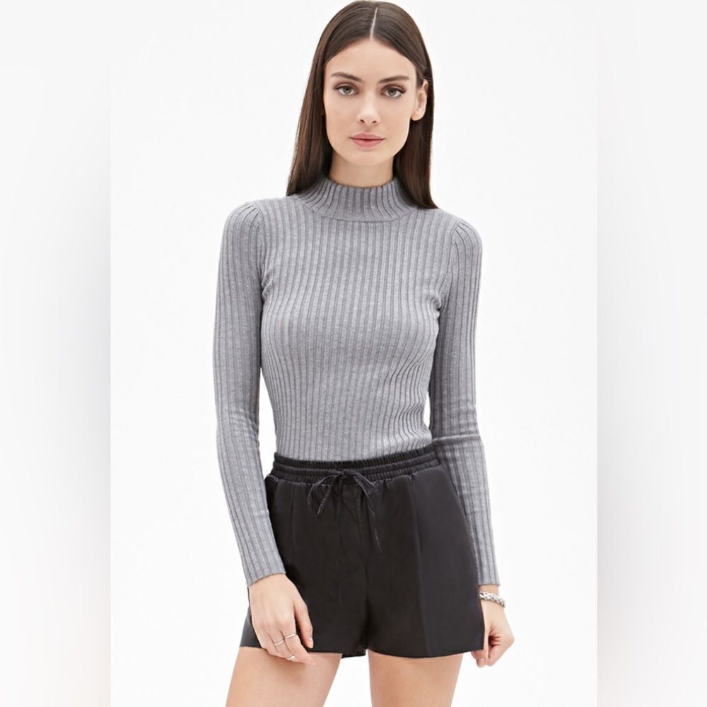 Gray sweater 
